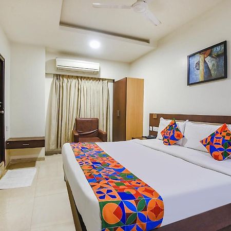 Fabhotel Leela Grand Inn Vijayawada Bagian luar foto