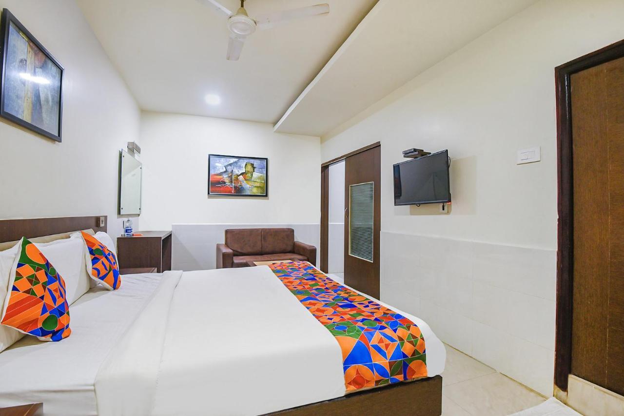 Fabhotel Leela Grand Inn Vijayawada Bagian luar foto